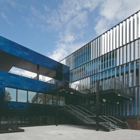 Rückseite der Rhein-Mosel-Halle © Thomas Frey